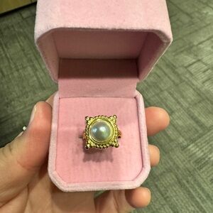 Adjustable size Gold and Pearl Ring